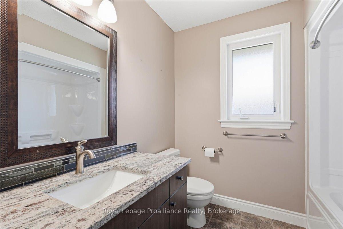 Photo 26 of 13 Freedom Crescent, Quinte West, Sidney Ward — HOMEH