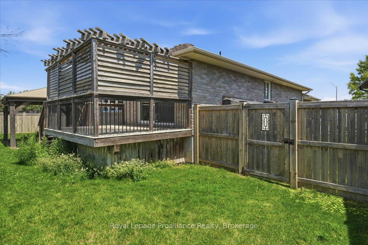 Photo 48 of 13 Freedom Crescent, Quinte West, Sidney Ward — HOMEH