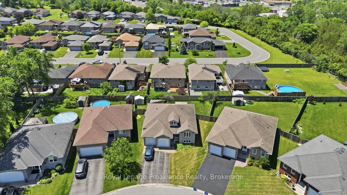 Photo 50 of 13 Freedom Crescent, Quinte West, Sidney Ward — HOMEH