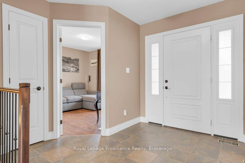 Photo 8 of 24 Freedom Crescent, Quinte West, Sidney Ward — HOMEH