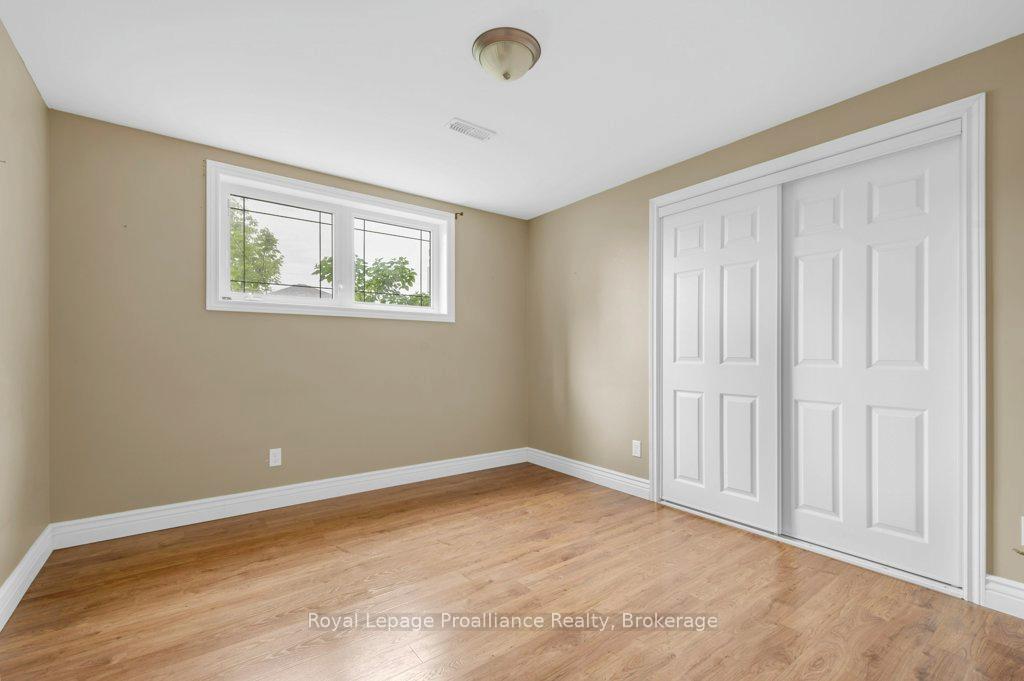 Photo 25 of 24 Freedom Crescent, Quinte West, Sidney Ward — HOMEH