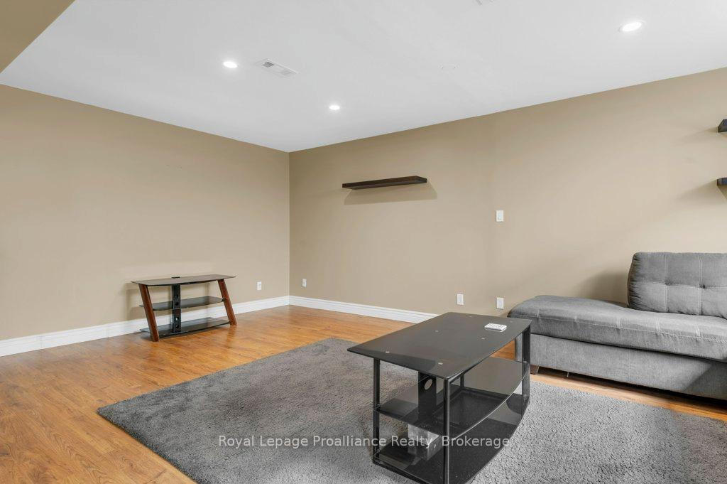 Photo 28 of 24 Freedom Crescent, Quinte West, Sidney Ward — HOMEH