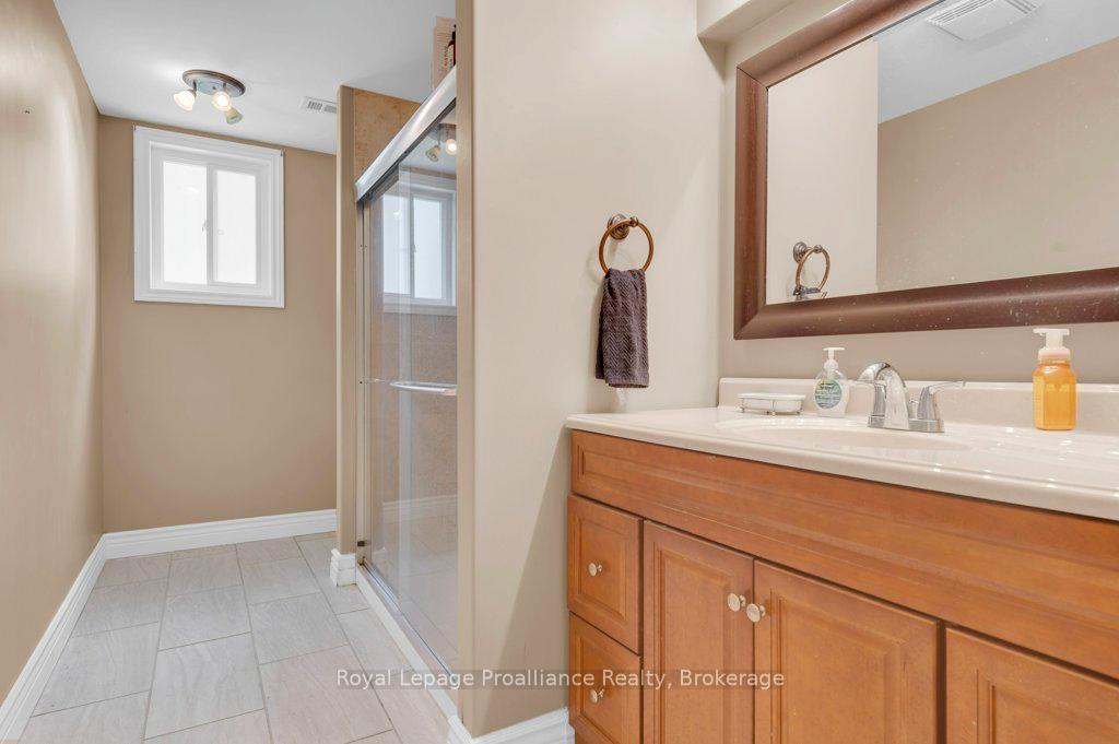 Photo 33 of 24 Freedom Crescent, Quinte West, Sidney Ward — HOMEH