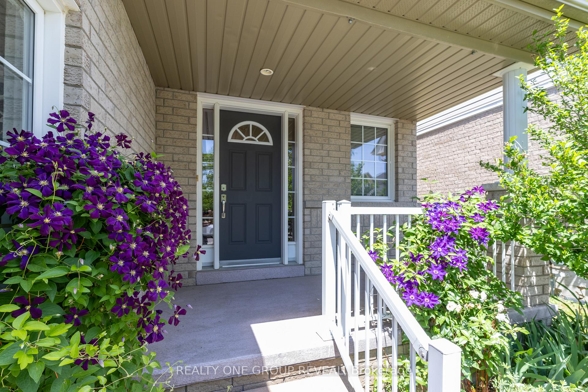 Photo 2 of 528 Luple Avenue, Oshawa, Samac — HOMEH