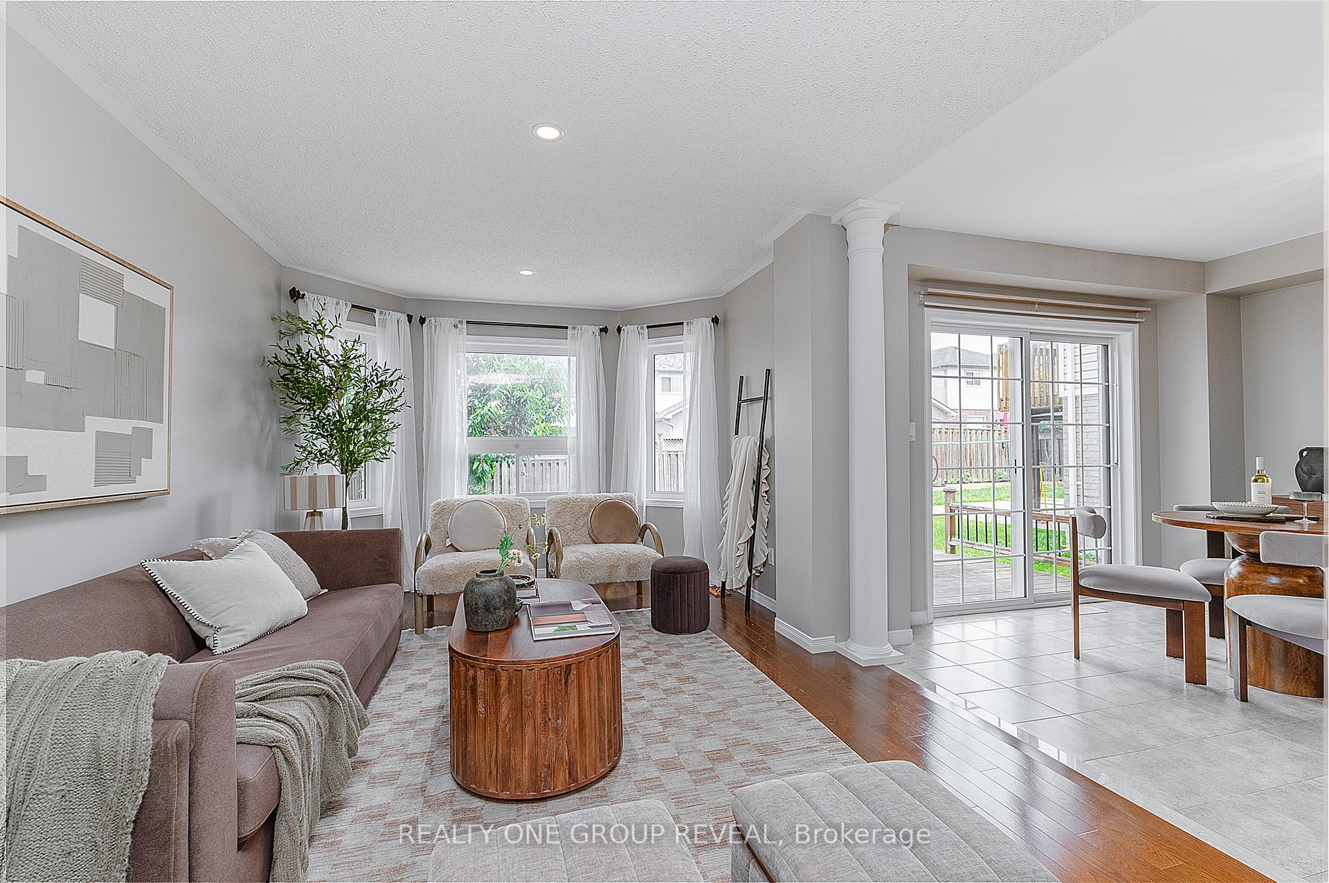 Photo 8 of 528 Luple Avenue, Oshawa, Samac — HOMEH