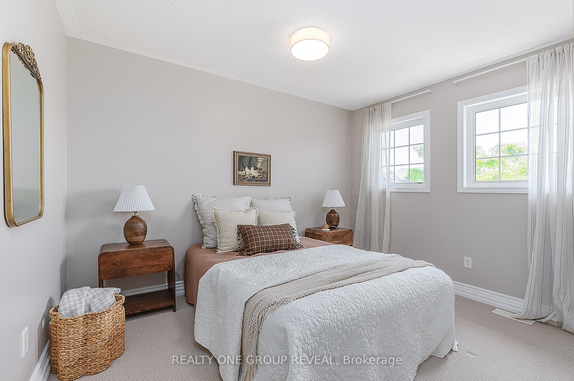 Photo 15 of 528 Luple Avenue, Oshawa, Samac — HOMEH