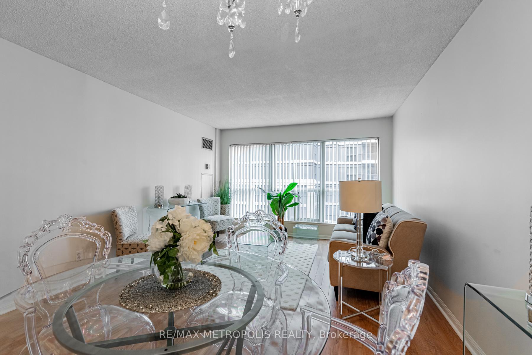 Photo 10 of Unit 601, 7 Carlton Street, Toronto, Church-Yonge Corridor — HOMEH