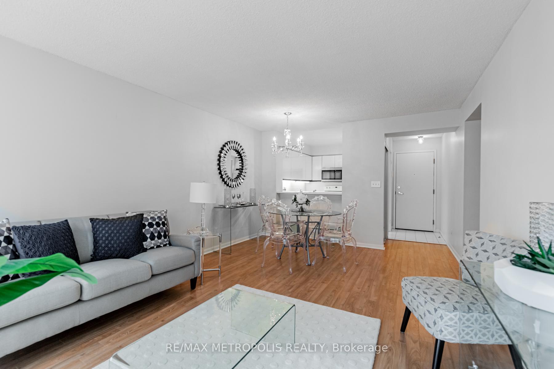 Photo 15 of Unit 601, 7 Carlton Street, Toronto, Church-Yonge Corridor — HOMEH