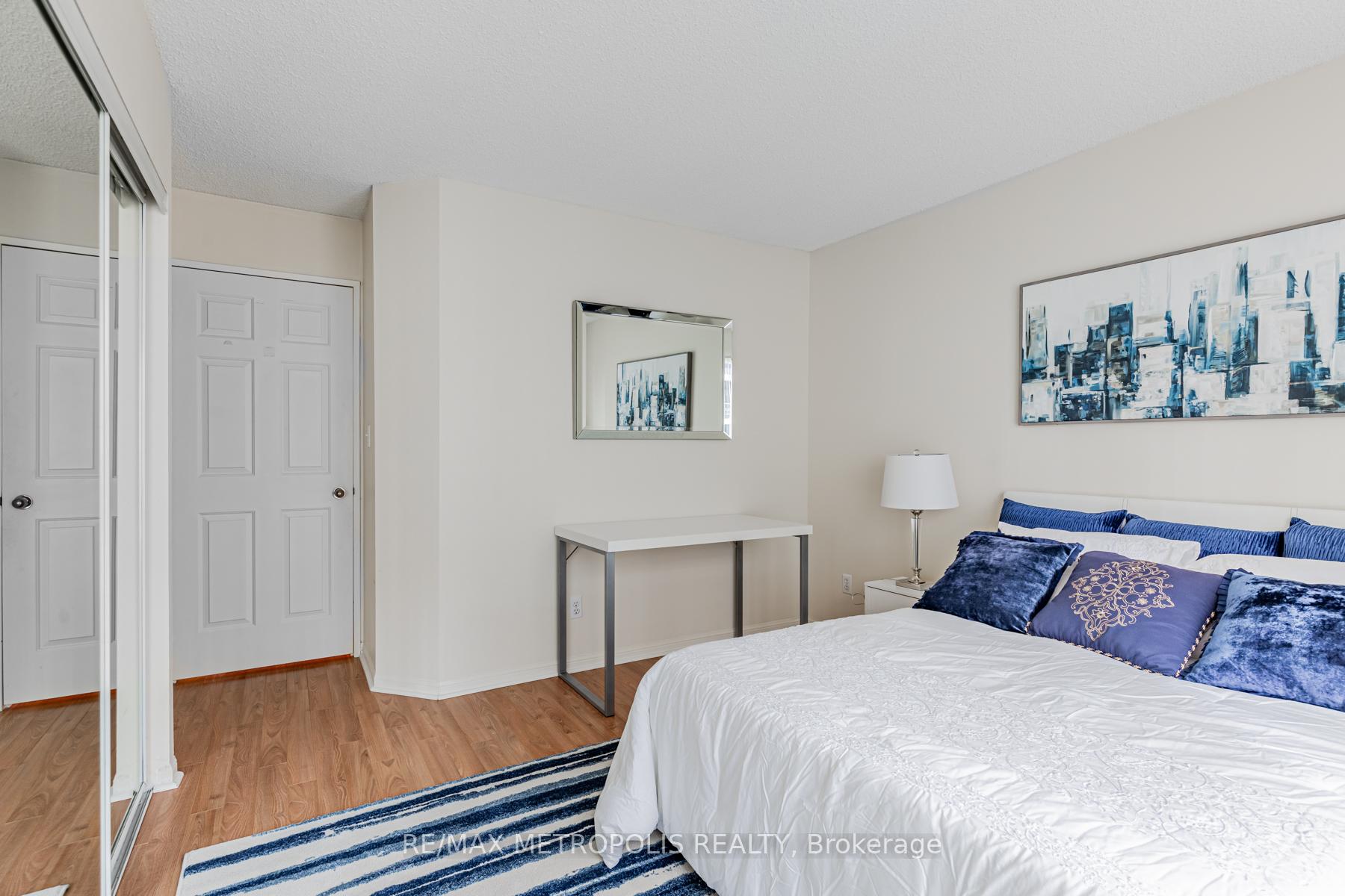 Photo 17 of Unit 601, 7 Carlton Street, Toronto, Church-Yonge Corridor — HOMEH