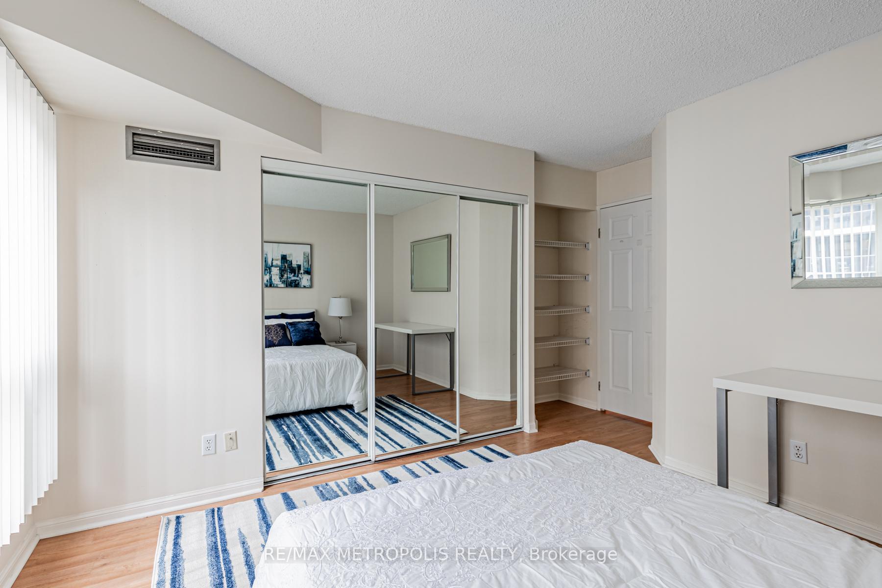 Photo 18 of Unit 601, 7 Carlton Street, Toronto, Church-Yonge Corridor — HOMEH