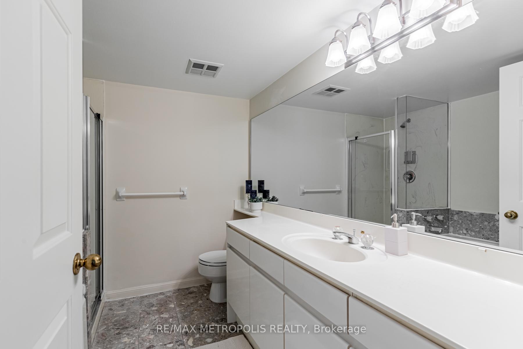 Photo 19 of Unit 601, 7 Carlton Street, Toronto, Church-Yonge Corridor — HOMEH