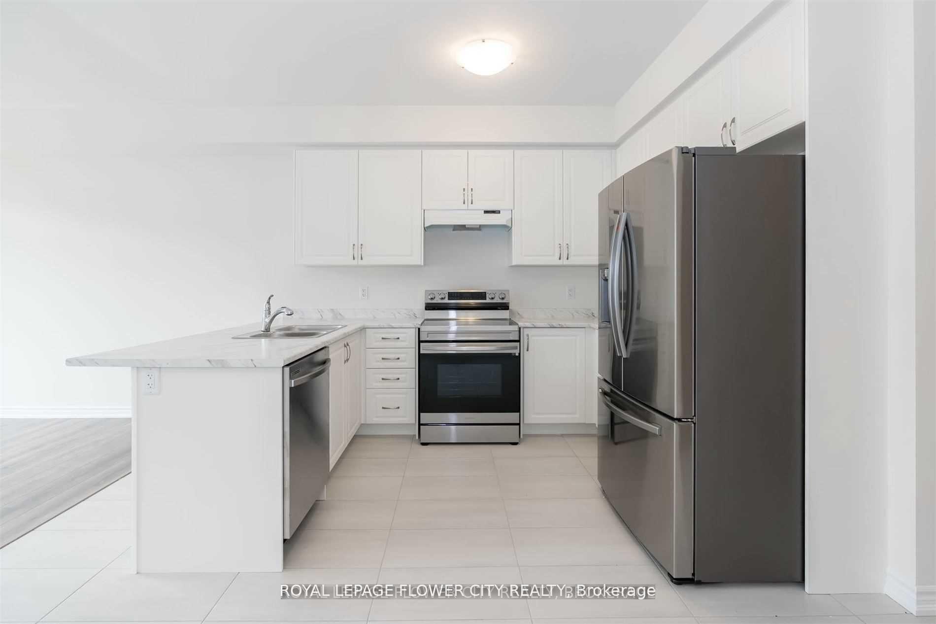 Photo 5 of 2282 Grainger Loop Crescent, Innisfil, Alcona — HOMEH