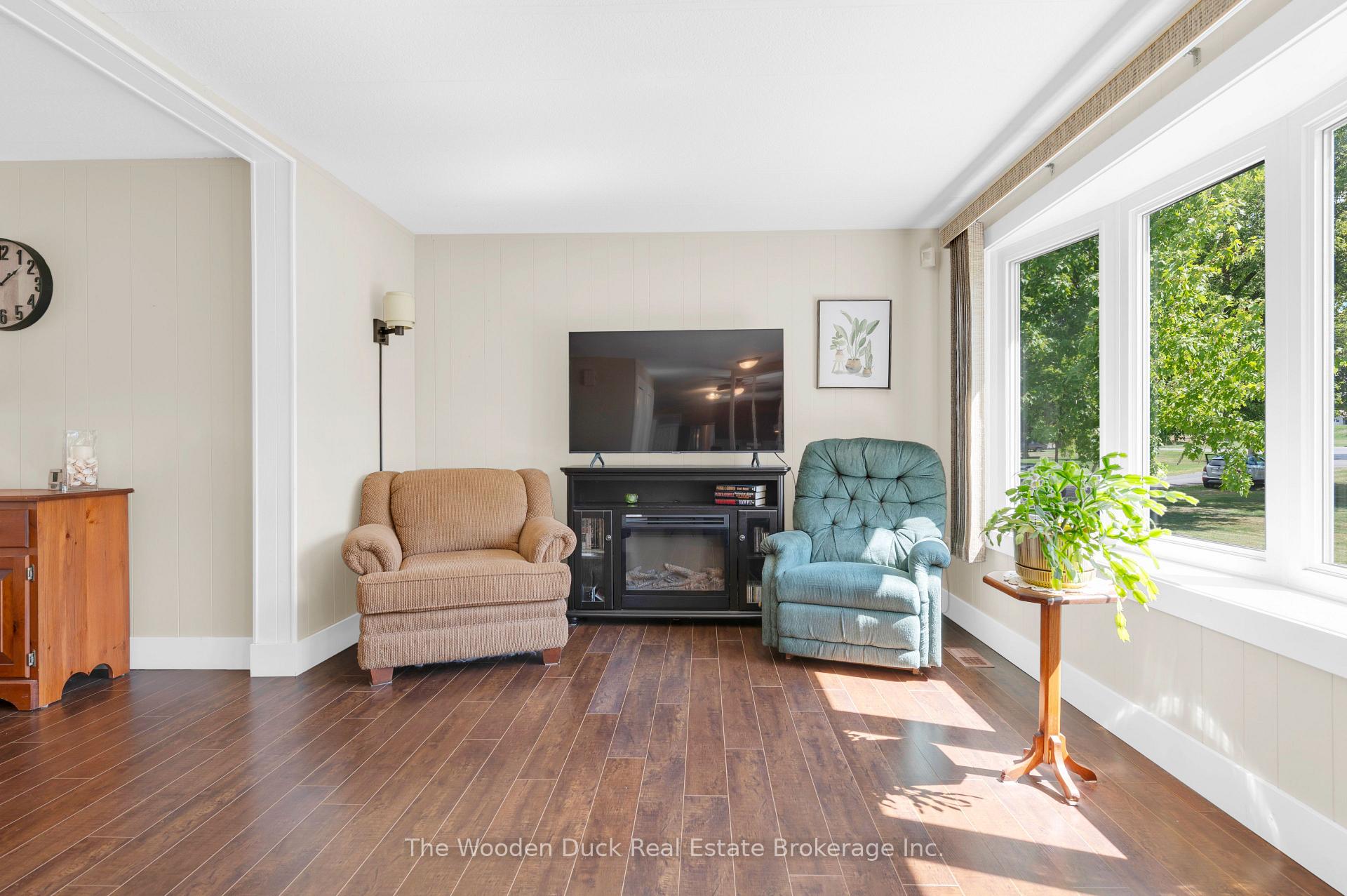Photo 7 of 1314 County RD 96, Frontenac Islands, Wolfe Island — HOMEH