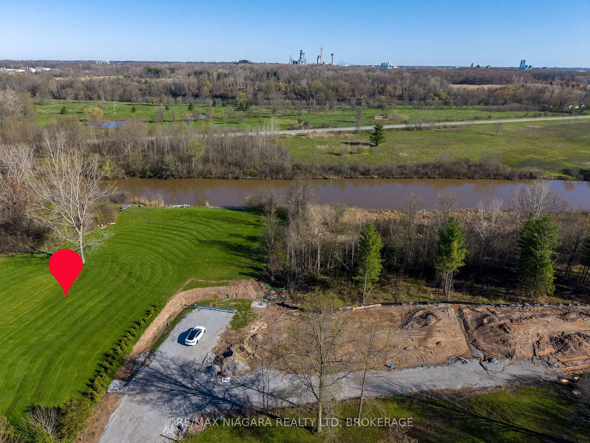 Photo 16 of 9265 Ort Road, Niagara Falls, Lyons Creek — HOMEH