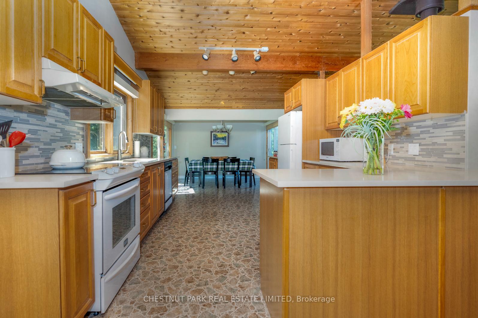 Photo 7 of 106545 10th Side Road, Meaford — HOMEH