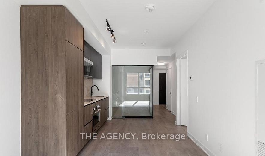 Photo 3 of Unit 712, 108 Peter Street, Toronto, Waterfront Communities — HOMEH