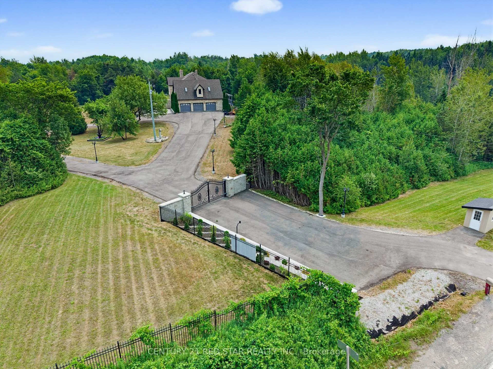 Photo 3 of 3911 Charleston Side Road, Caledon, Rural Caledon — HOMEH