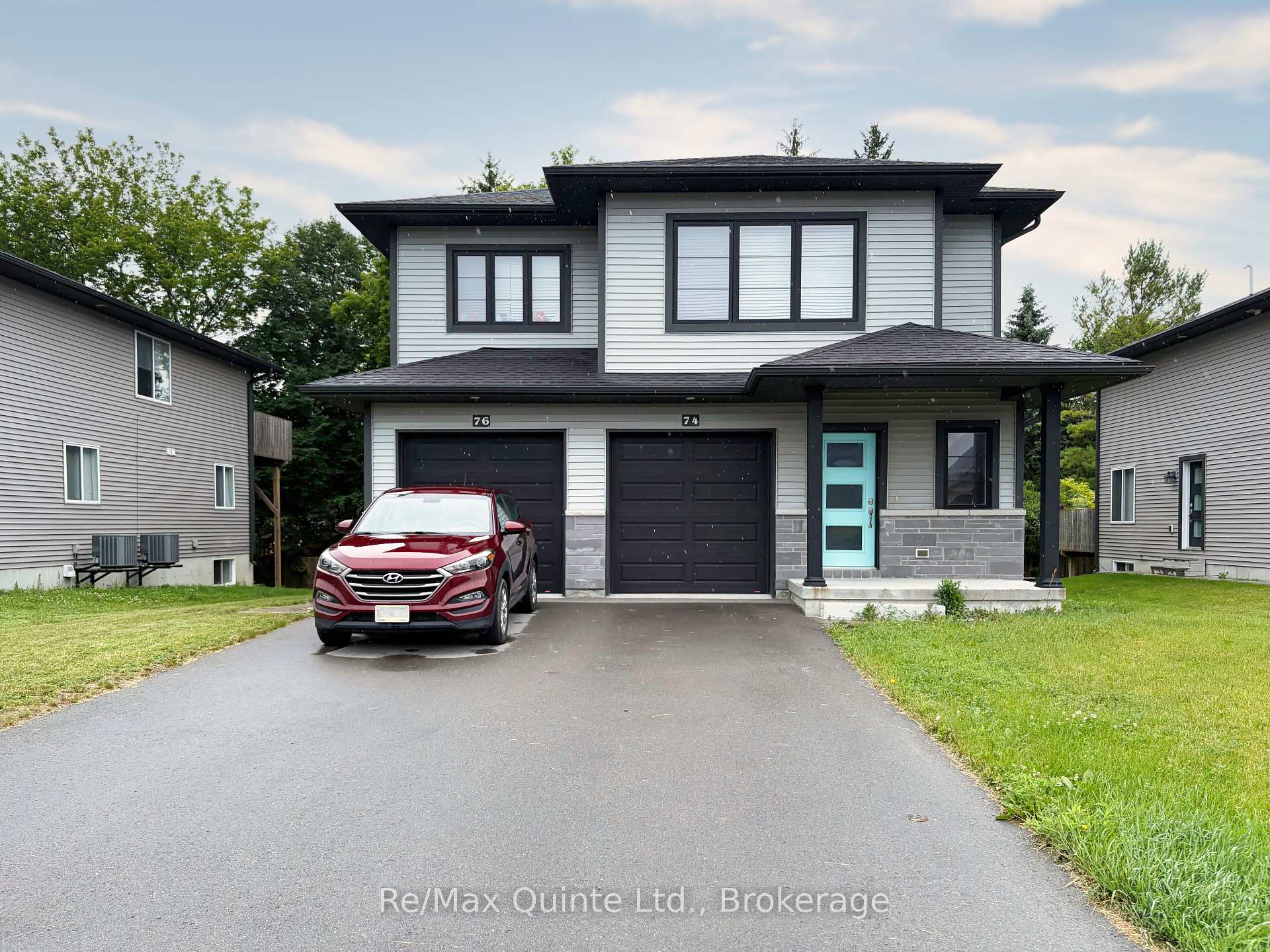 Photo 1 of 76 Ridgeway Place, Belleville, Belleville Ward — HOMEH