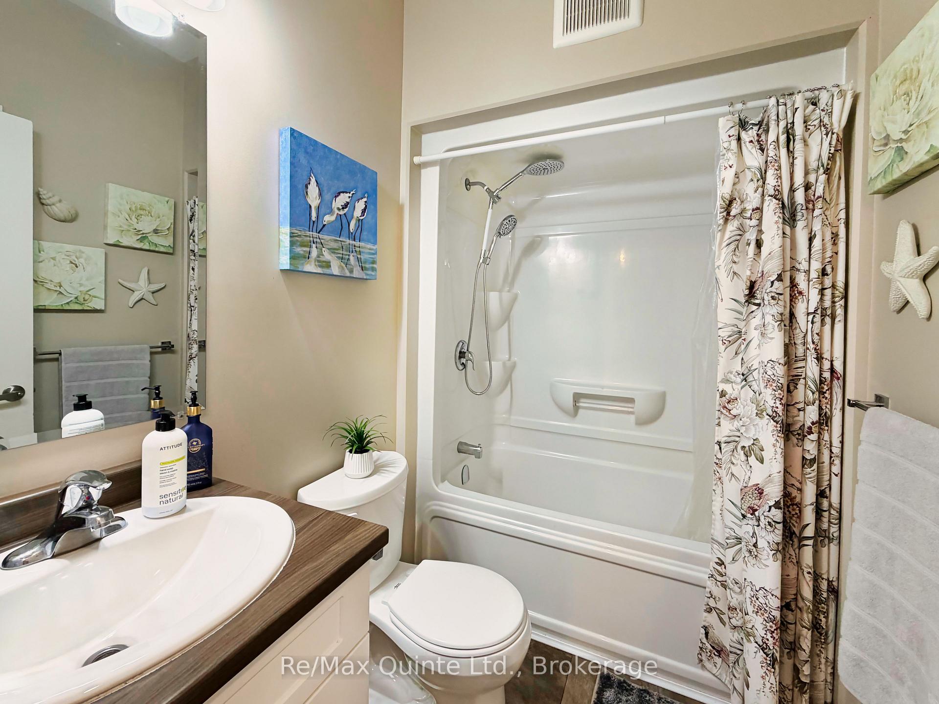 Photo 9 of 76 Ridgeway Place, Belleville, Belleville Ward — HOMEH