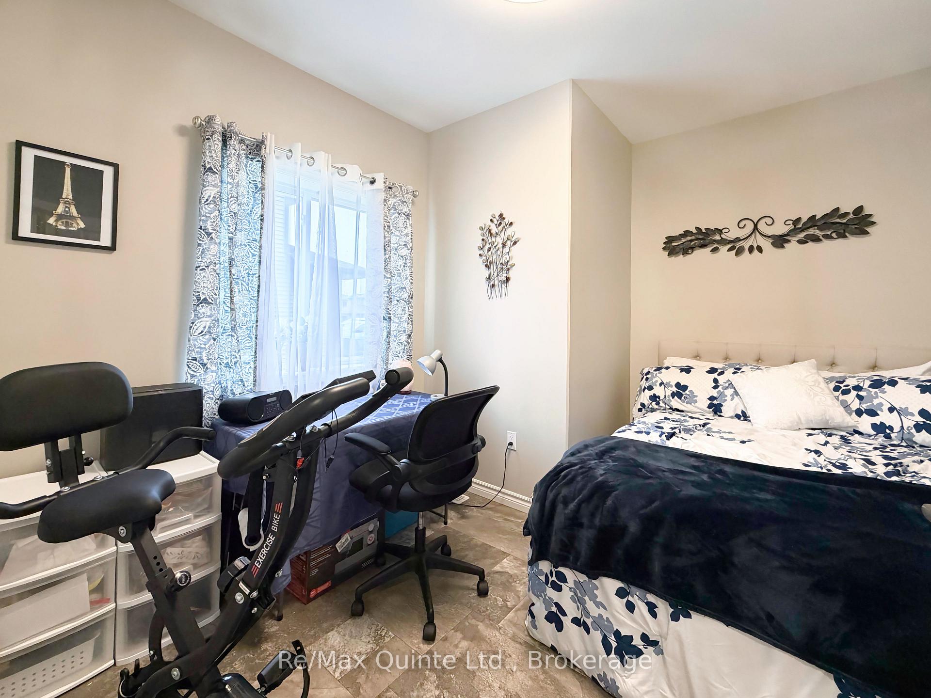 Photo 10 of 76 Ridgeway Place, Belleville, Belleville Ward — HOMEH