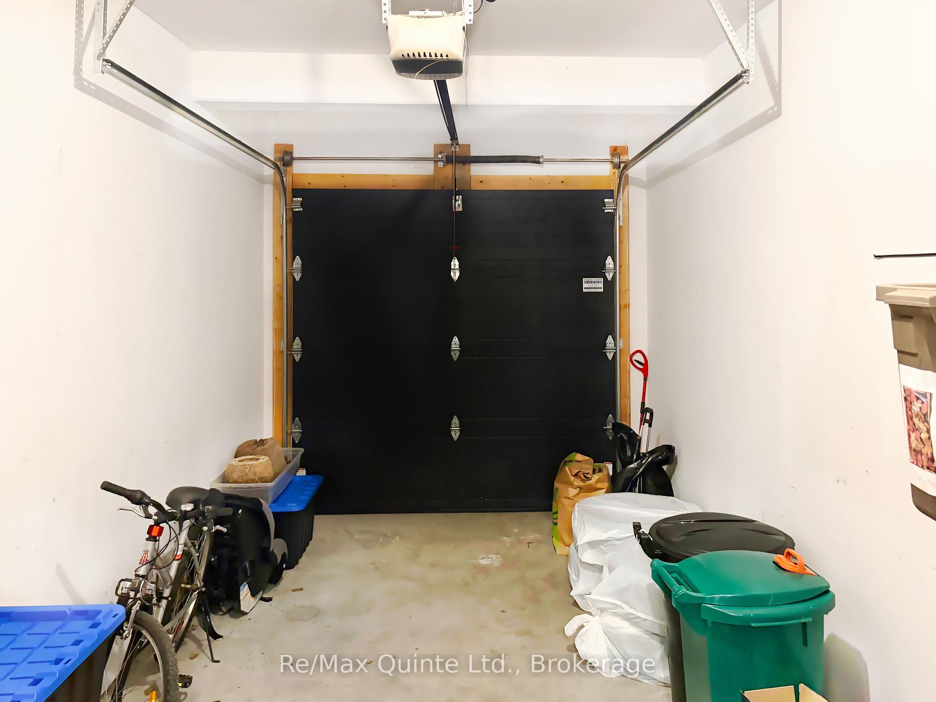 Photo 13 of 76 Ridgeway Place, Belleville, Belleville Ward — HOMEH