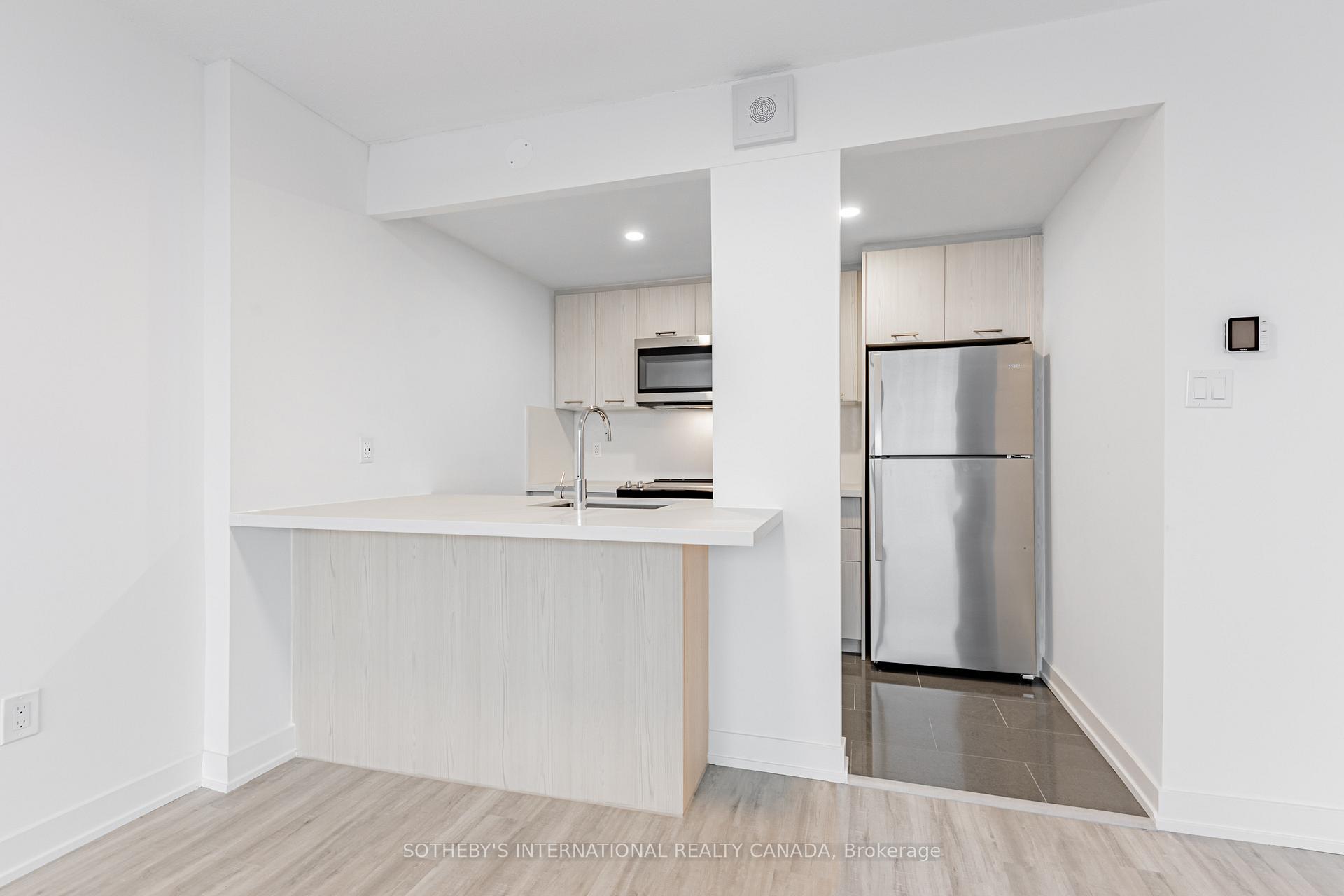 Photo 3 of Unit 1004, 191 Sherbourne Street, Toronto, Moss Park — HOMEH