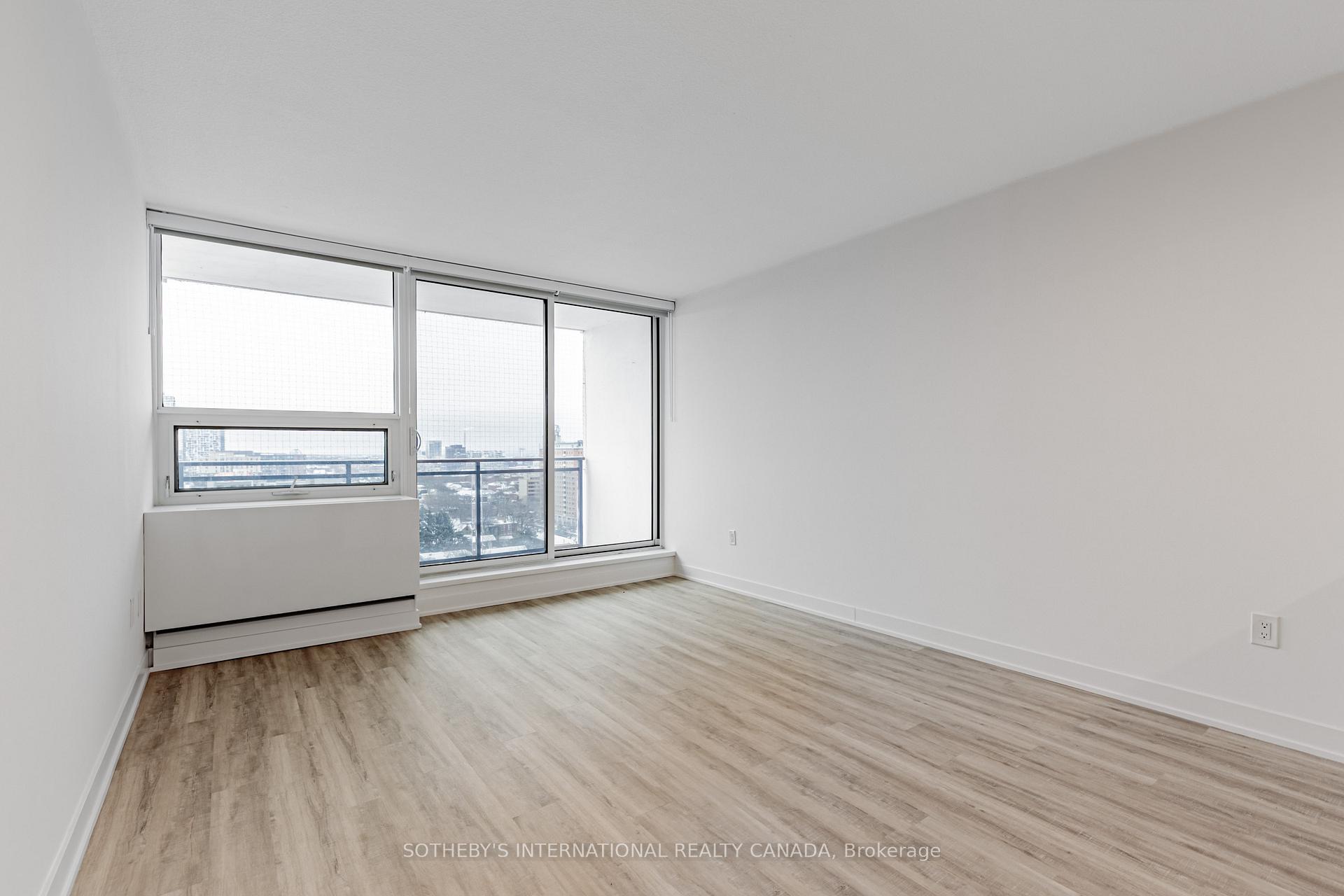 Photo 4 of Unit 1004, 191 Sherbourne Street, Toronto, Moss Park — HOMEH