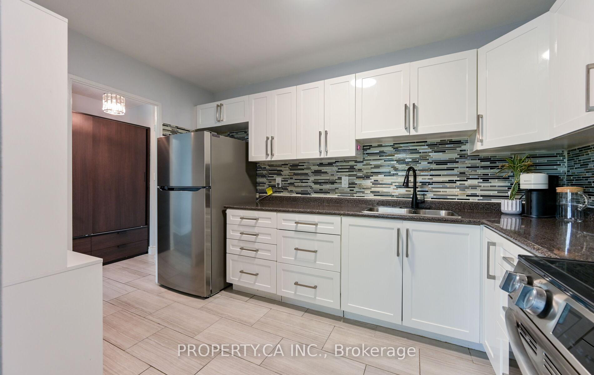 Photo 6 of Unit 207, 60 Pavane Linkway, Toronto, Flemingdon Park — HOMEH