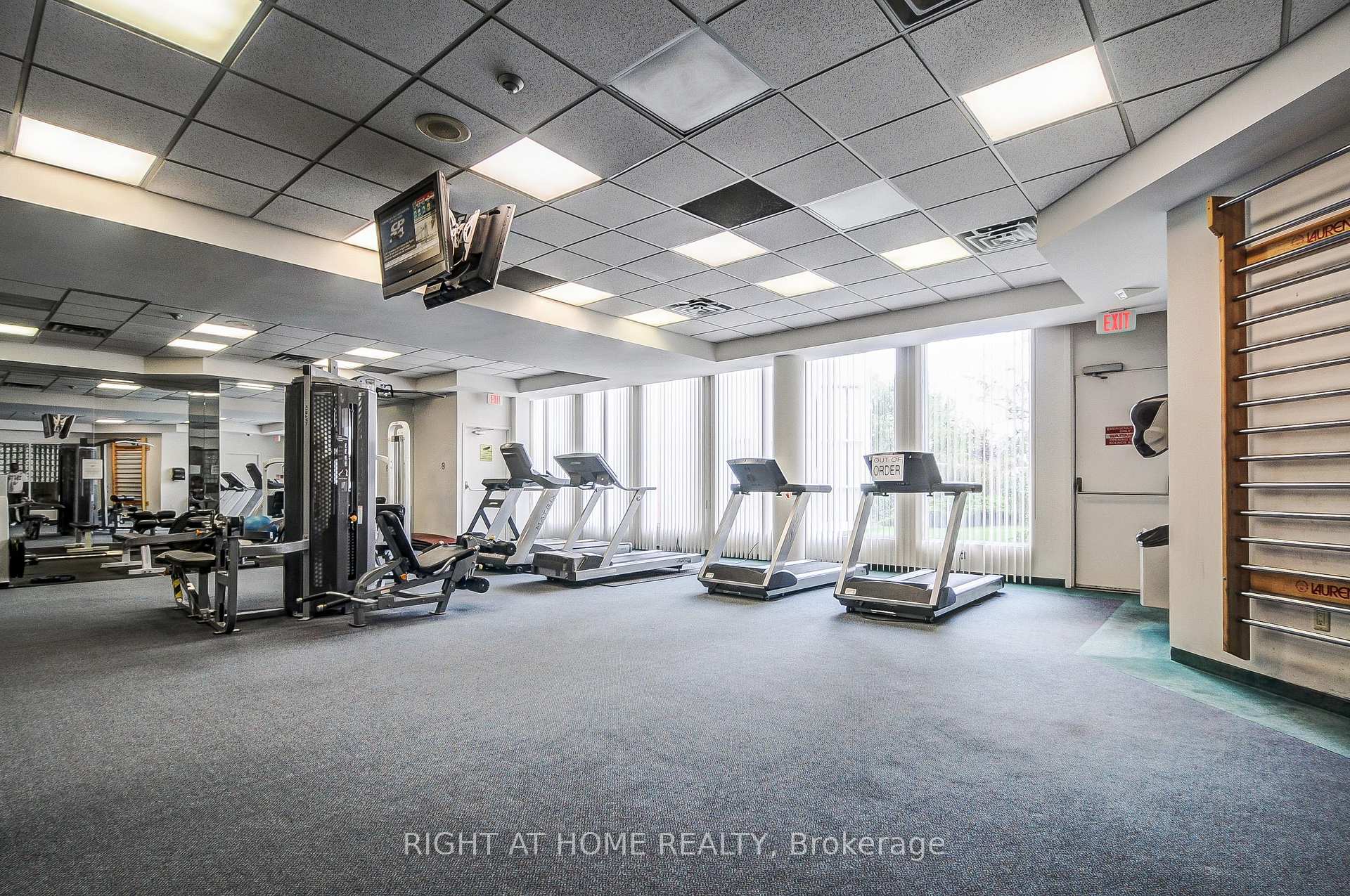 Photo 9 of Unit 1310, 7 Concorde Place, North York, Banbury-Don Mills — HOMEH