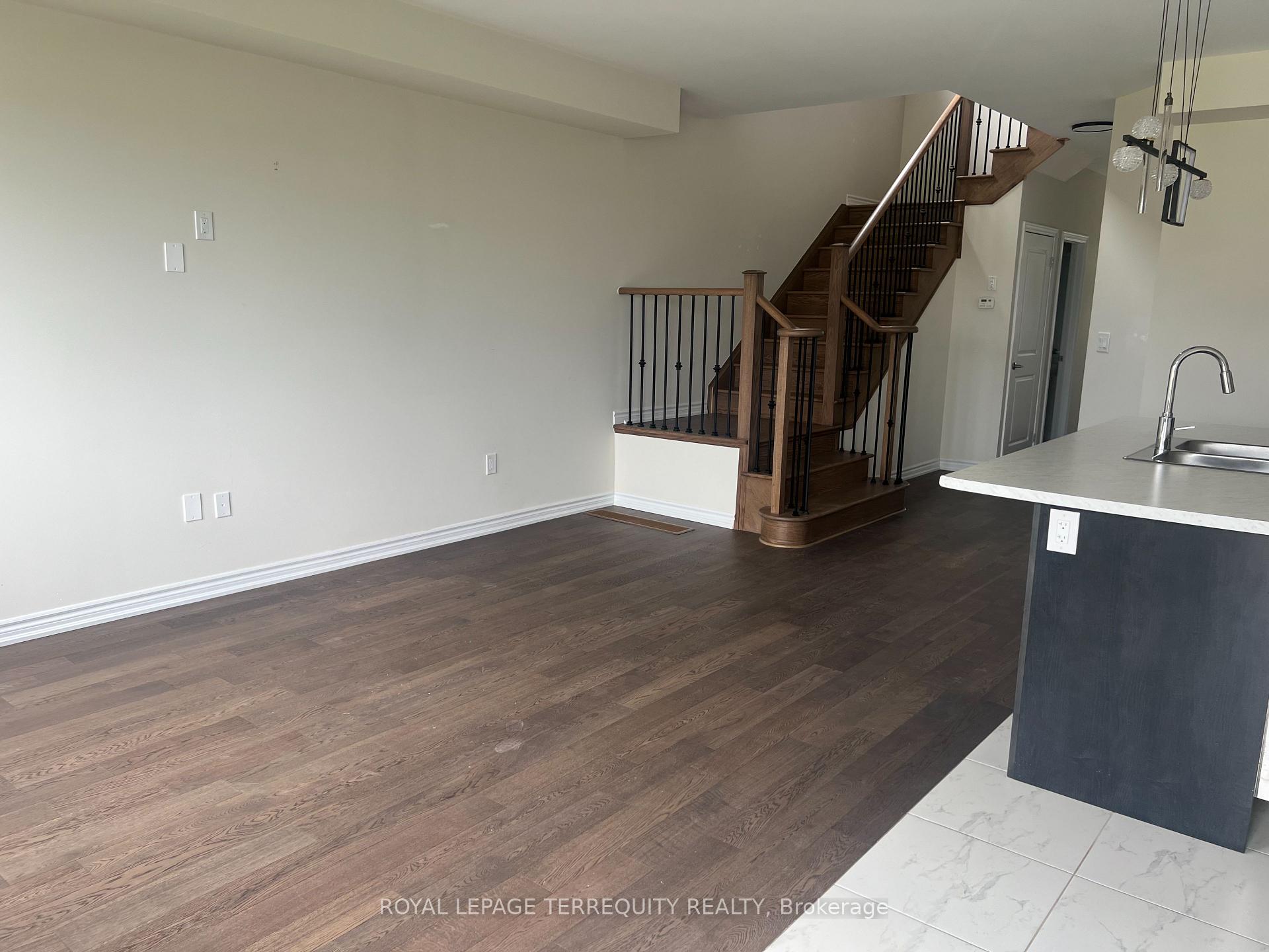 Photo 4 of 169 Vanilla Trail, Thorold, Rolling Meadows — HOMEH