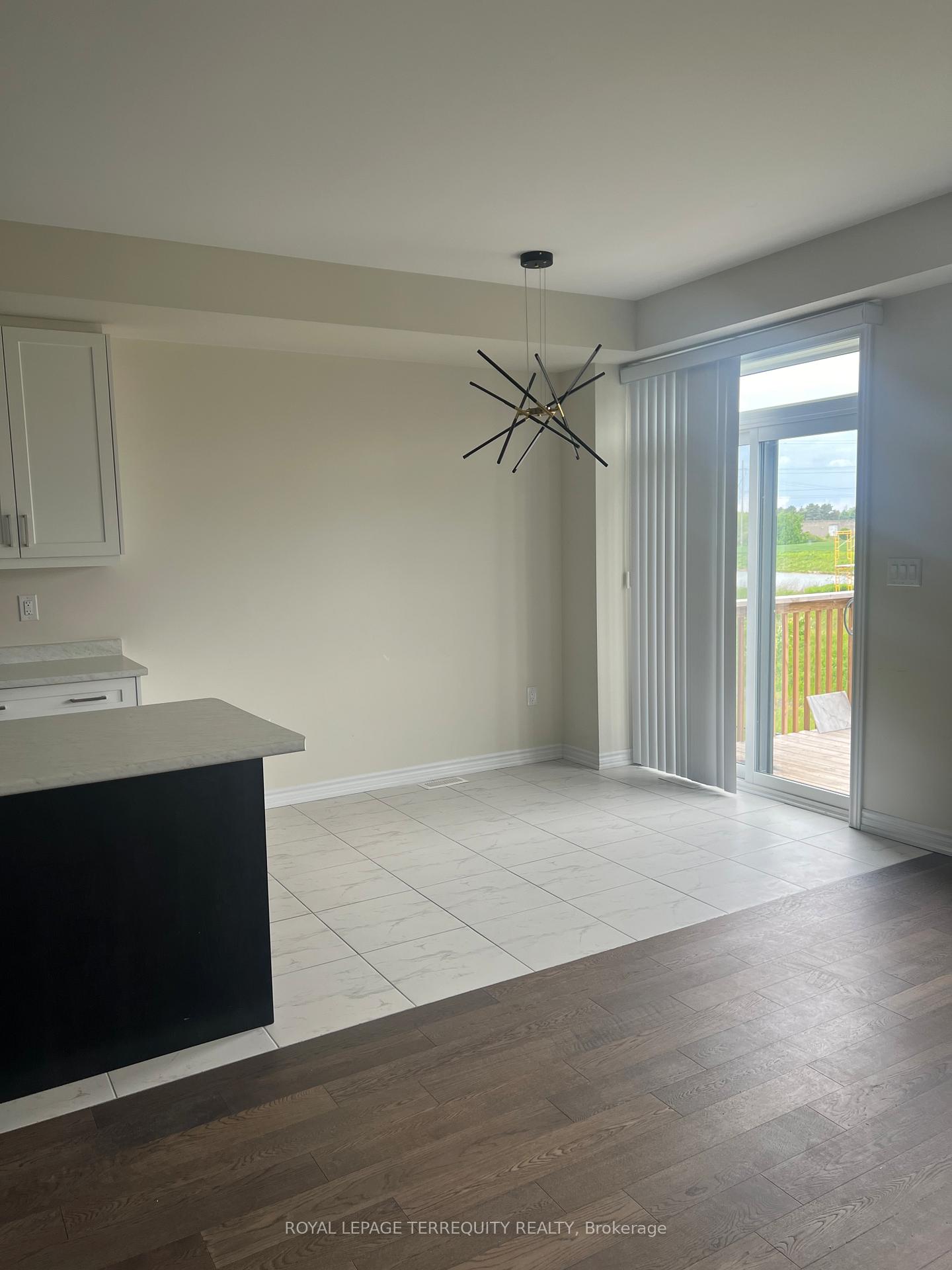 Photo 5 of 169 Vanilla Trail, Thorold, Rolling Meadows — HOMEH