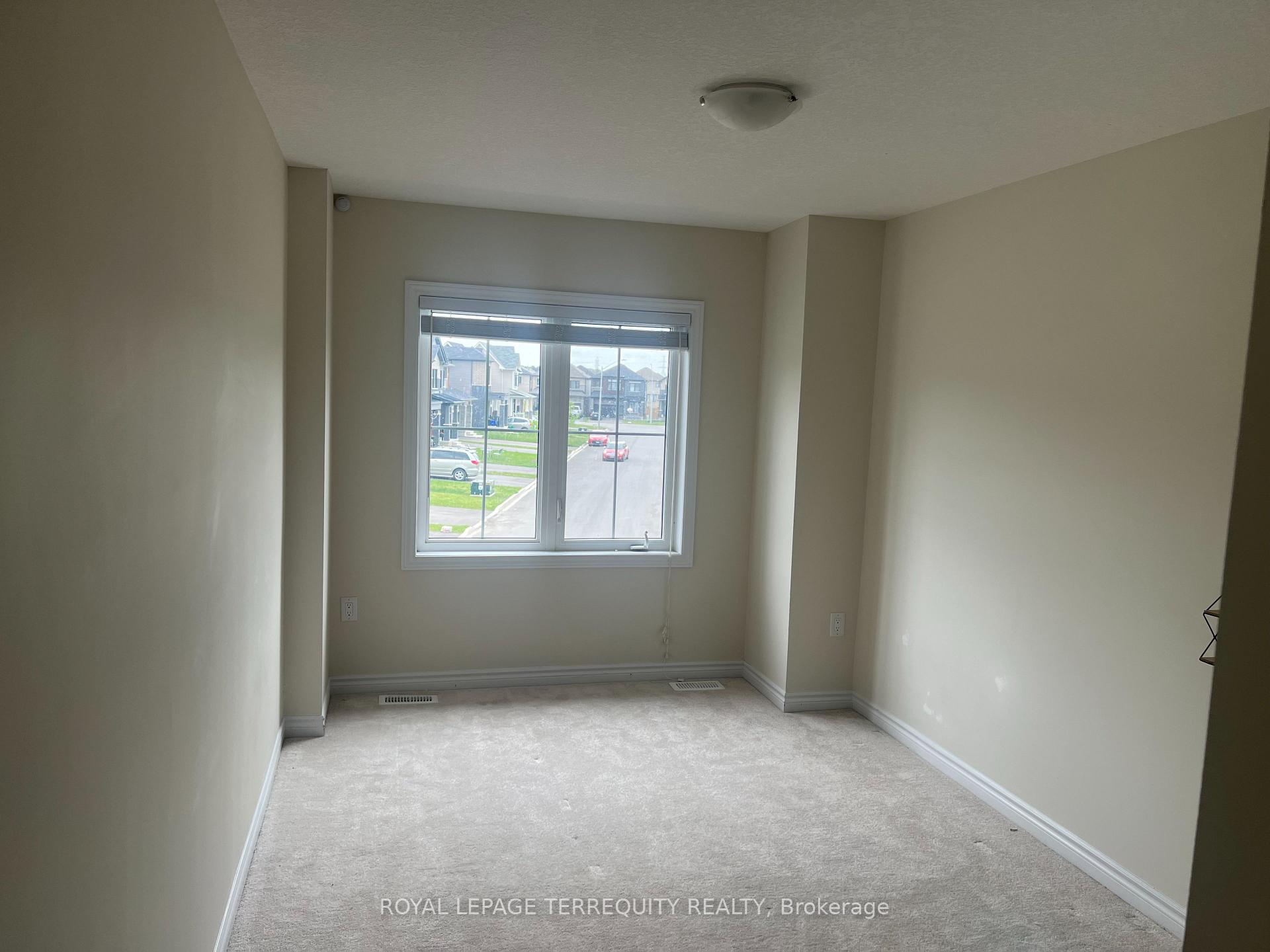 Photo 15 of 169 Vanilla Trail, Thorold, Rolling Meadows — HOMEH