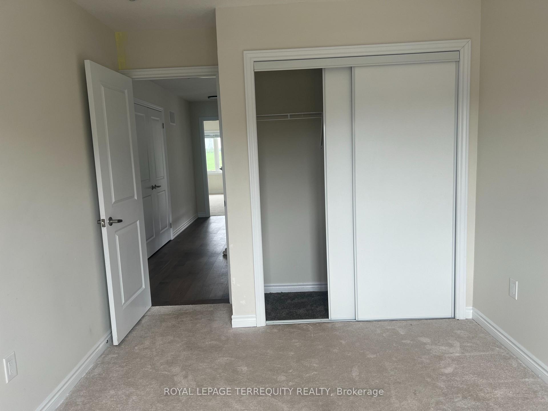 Photo 16 of 169 Vanilla Trail, Thorold, Rolling Meadows — HOMEH