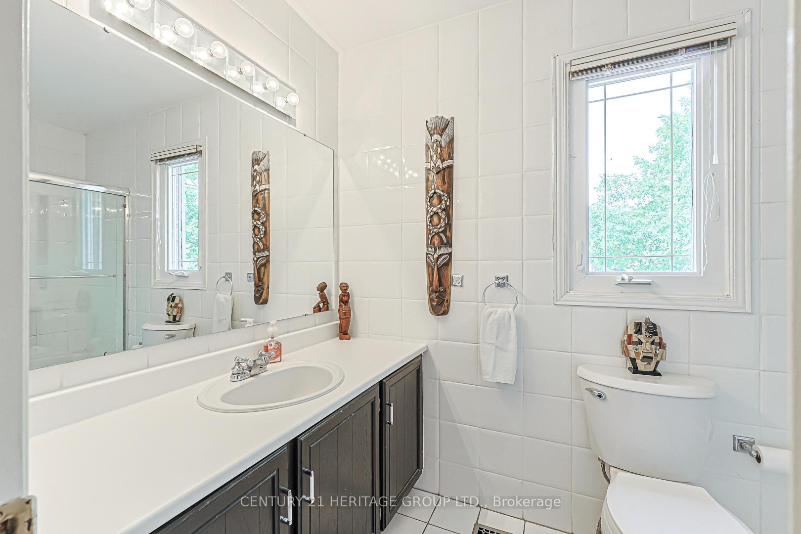 Photo 21 of 169 Delayne Drive, Aurora, Aurora Heights — HOMEH