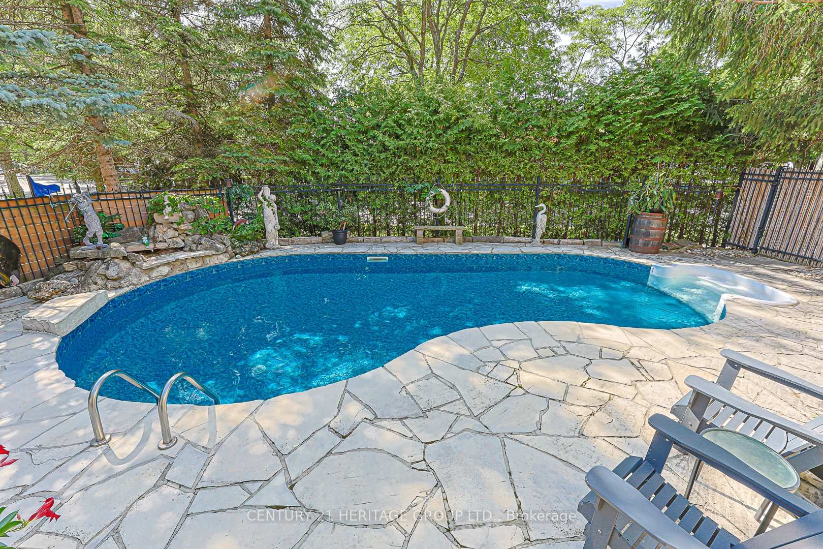 Photo 37 of 169 Delayne Drive, Aurora, Aurora Heights — HOMEH