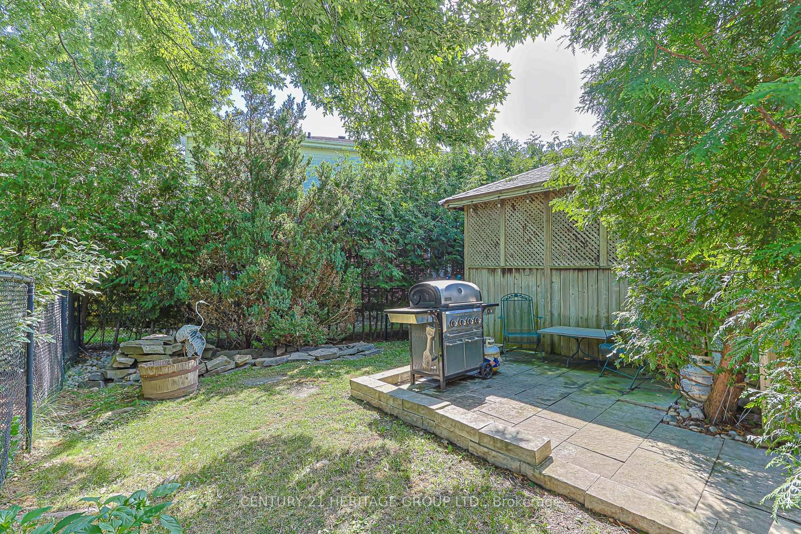 Photo 42 of 169 Delayne Drive, Aurora, Aurora Heights — HOMEH