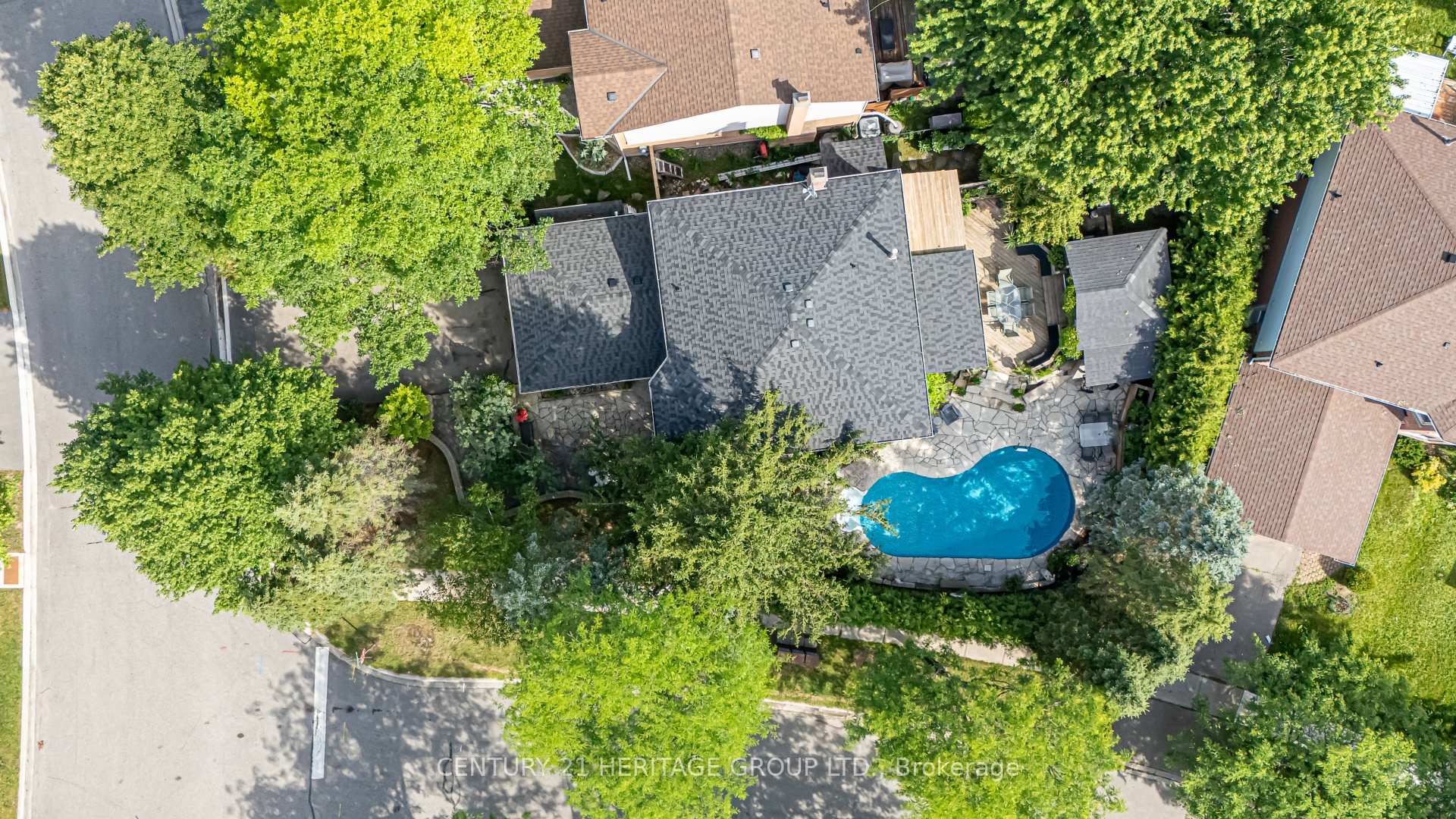 Photo 46 of 169 Delayne Drive, Aurora, Aurora Heights — HOMEH
