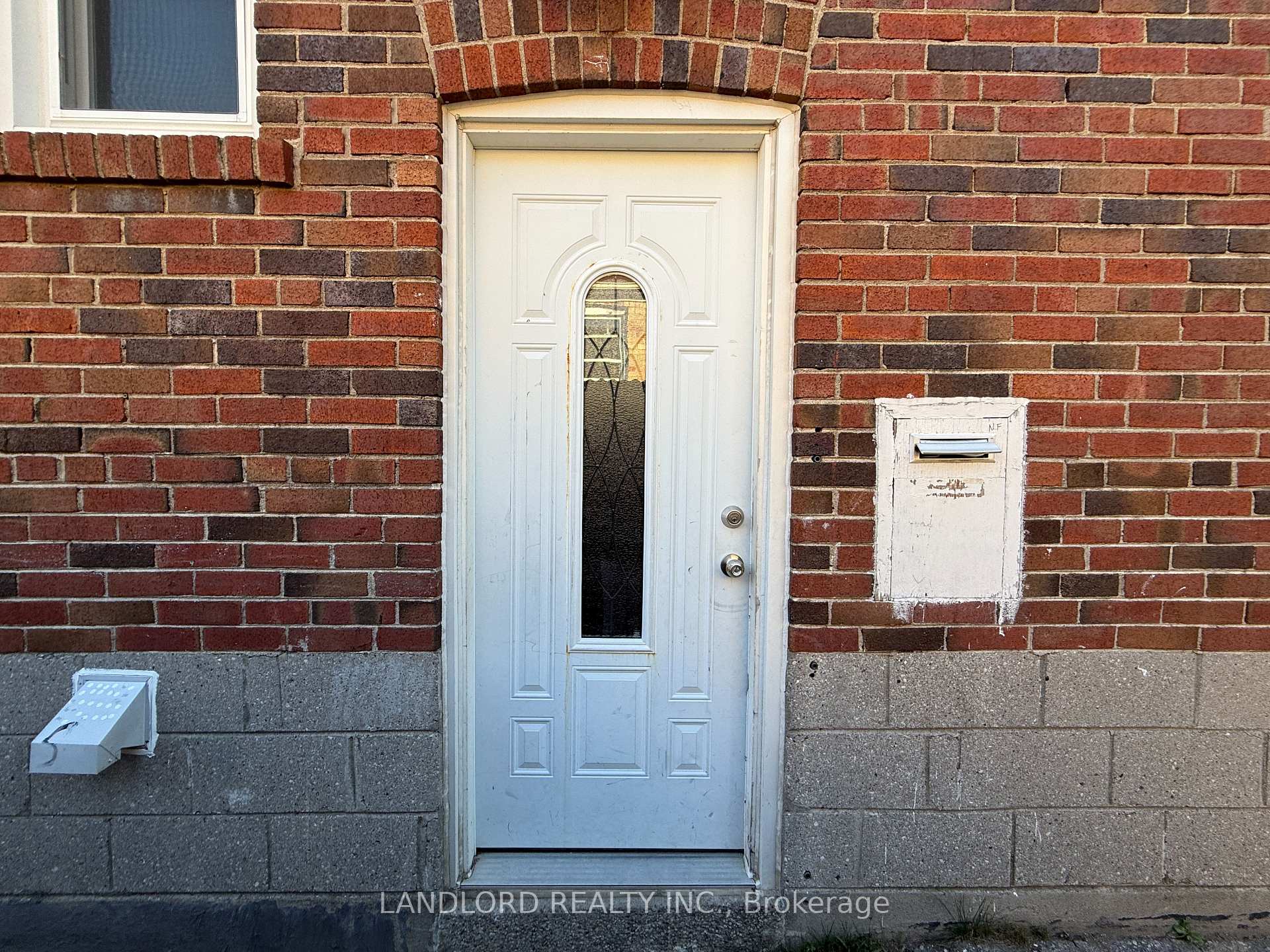 Photo 10 of Unit Bsmt, 220 Ellington Drive, Scarborough, Wexford-Maryvale — HOMEH