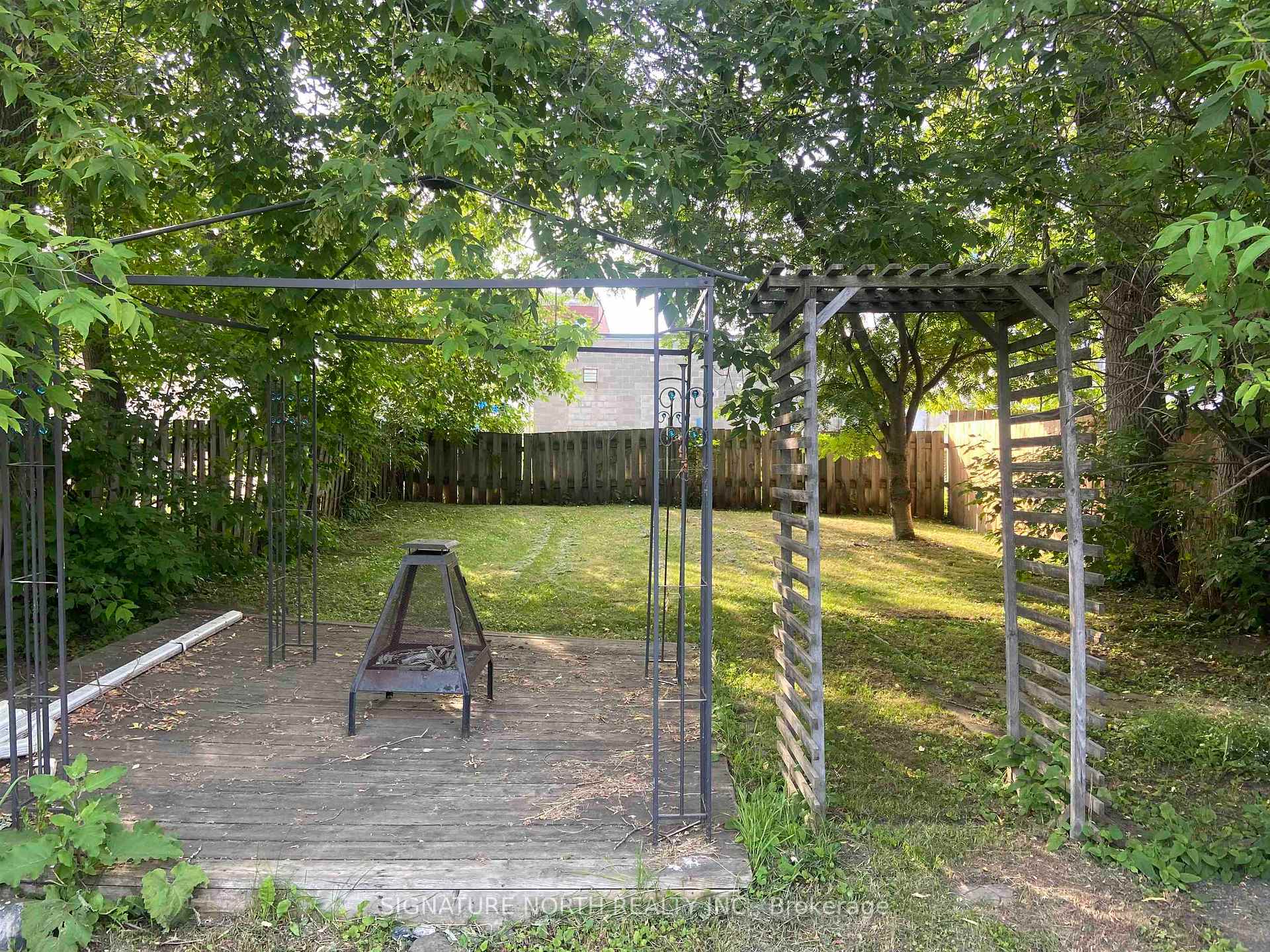 Photo 29 of 86 Machar Ave, Thunder Bay, Court / Cumberland — HOMEH