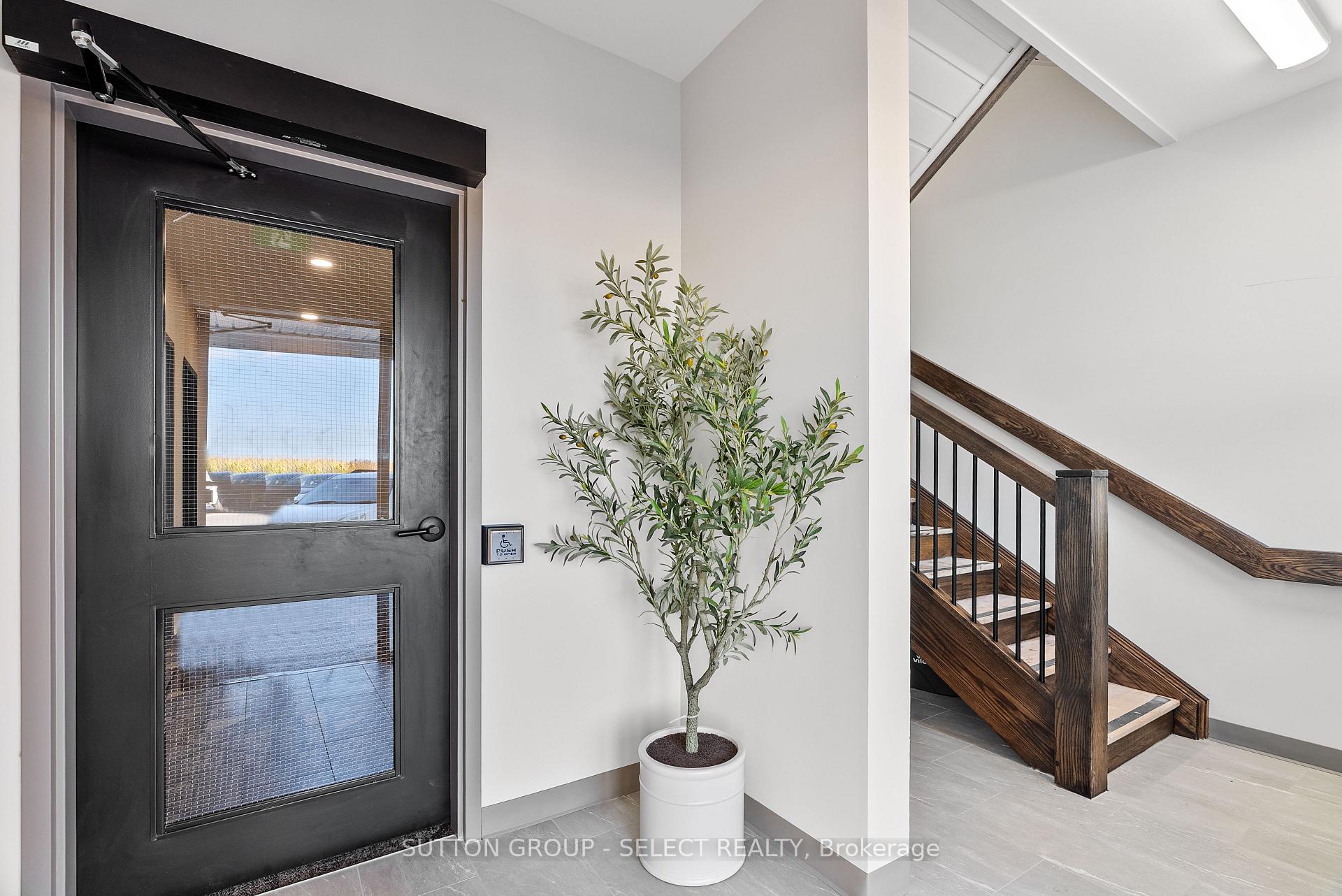 Photo 4 of Unit 302A, 13 Moonlight Court, Central Huron, Clinton — HOMEH