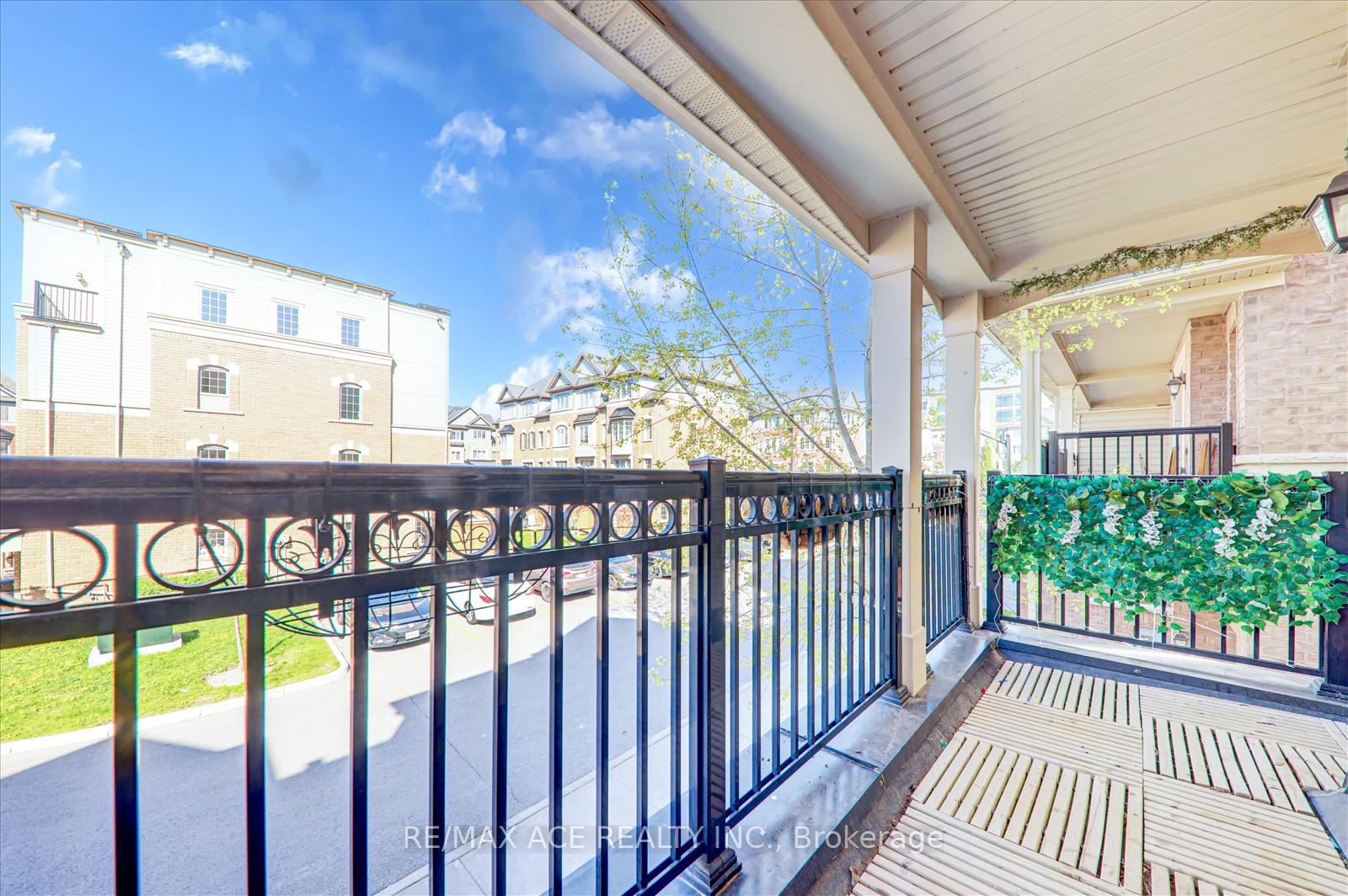 Photo 11 of 2538 Rosedrop Path, Oshawa, Windfields — HOMEH