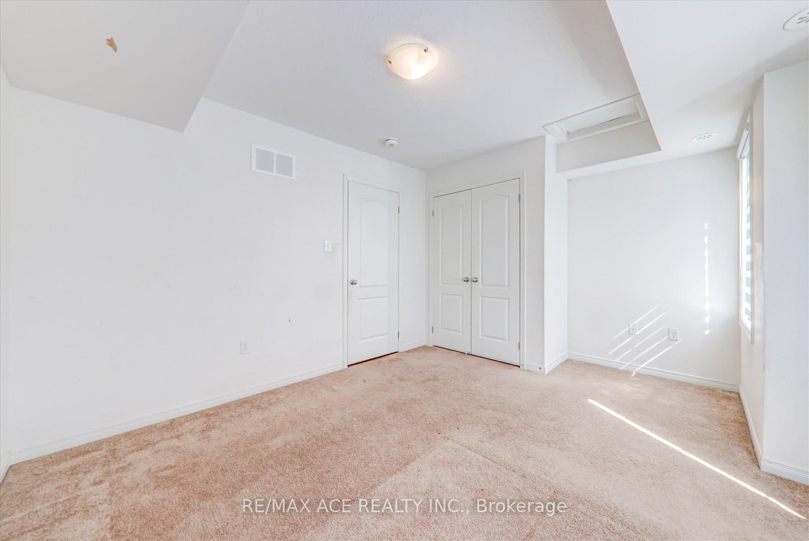 Photo 15 of 2538 Rosedrop Path, Oshawa, Windfields — HOMEH