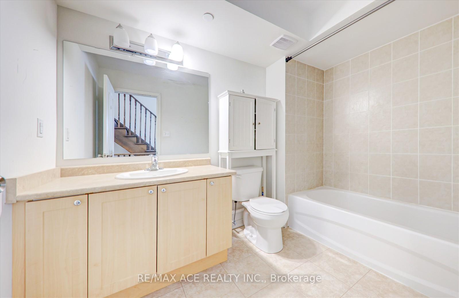 Photo 16 of 2538 Rosedrop Path, Oshawa, Windfields — HOMEH