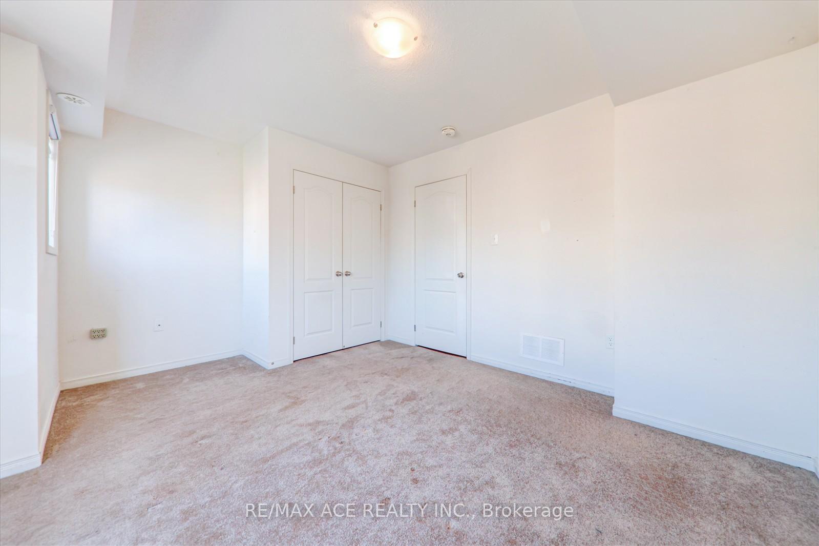 Photo 18 of 2538 Rosedrop Path, Oshawa, Windfields — HOMEH
