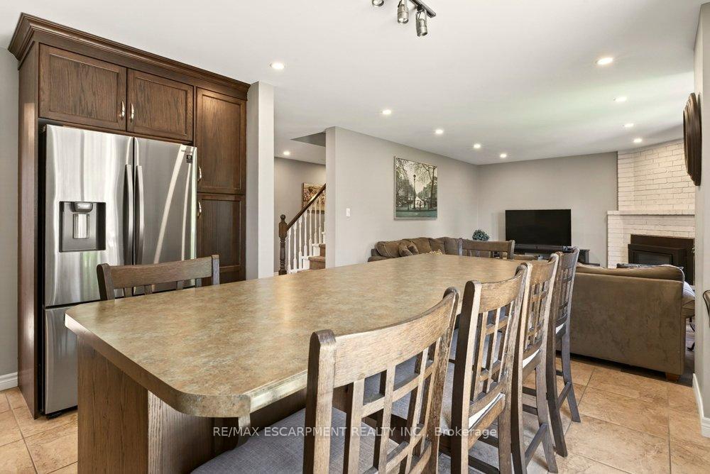 Photo 8 of 72 Gurnett Drive, Hamilton, Gurnett — HOMEH