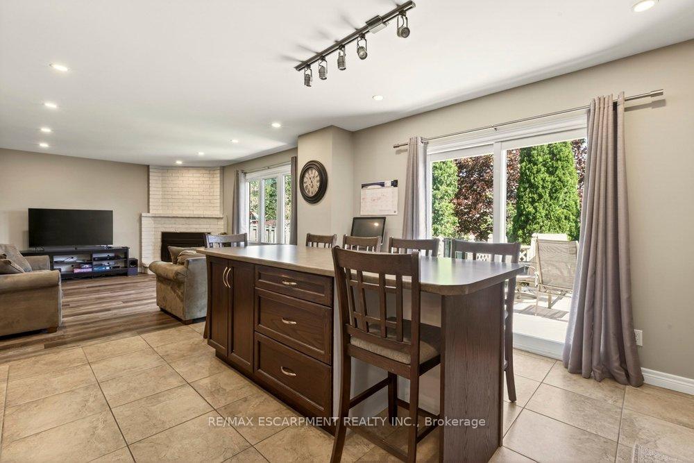 Photo 9 of 72 Gurnett Drive, Hamilton, Gurnett — HOMEH