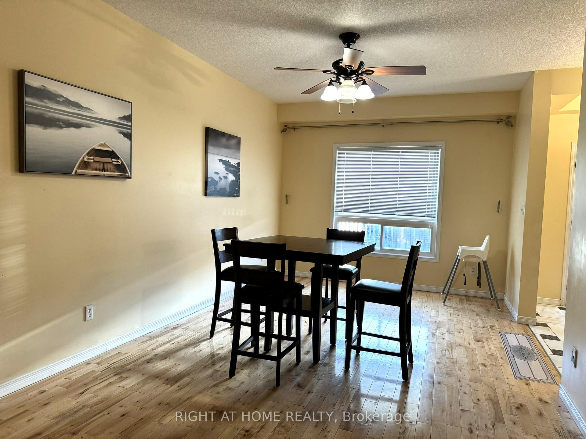 Photo 6 of 252 Lemon Grass Crescent, Kitchener, Highland West — HOMEH