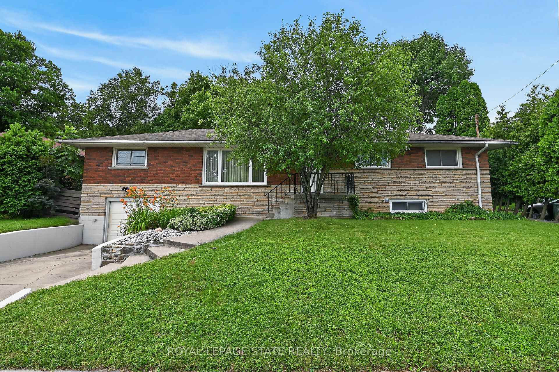 Photo of 27 Ainslie Avenue