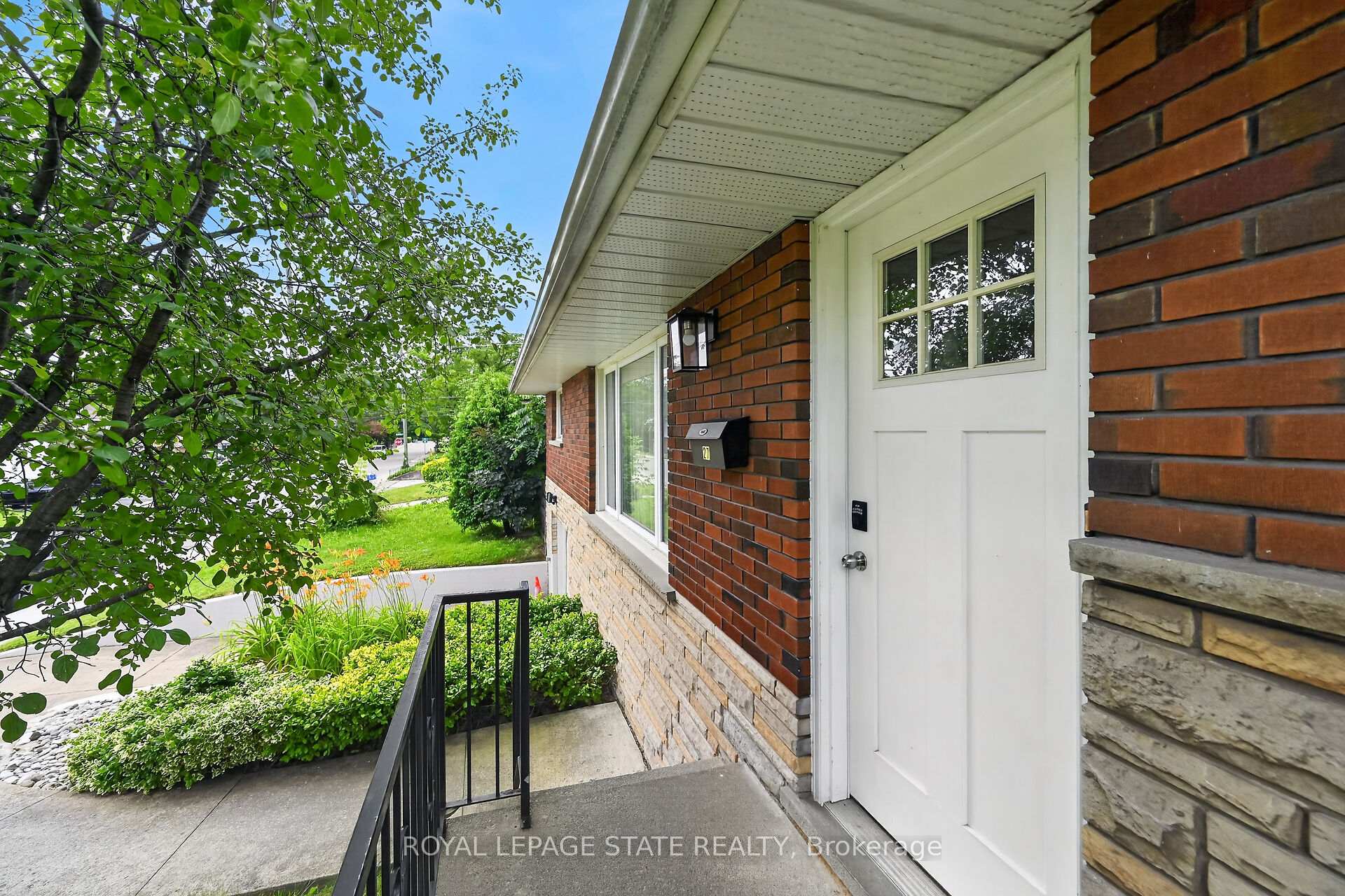 Photo 4 of 27 Ainslie Avenue, Hamilton, Ainslie Wood — HOMEH