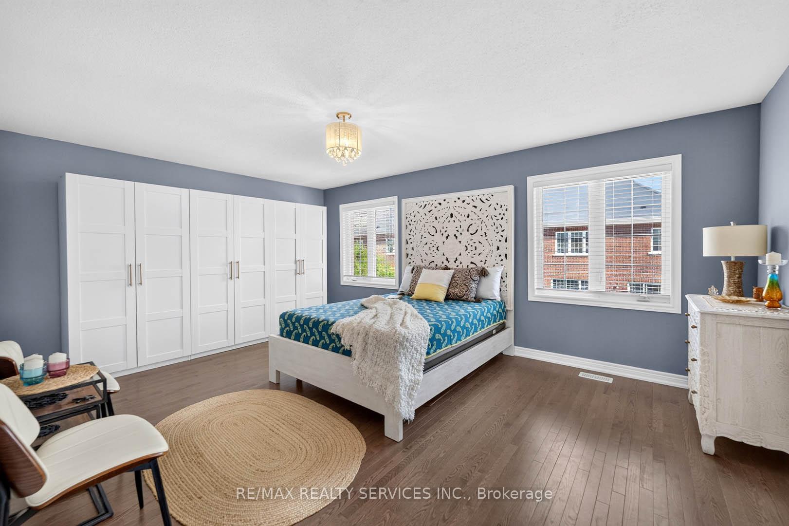 Photo 18 of 1 Dolbyhill Drive, Brampton, Sandringham-Wellington North — HOMEH